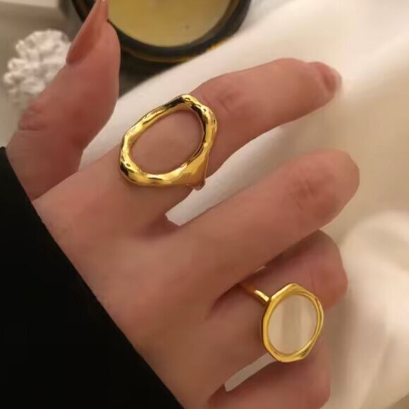 14K Gold Filled Circle Ring - Picture 2 of 4